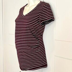 Gap short sleeve maternity top